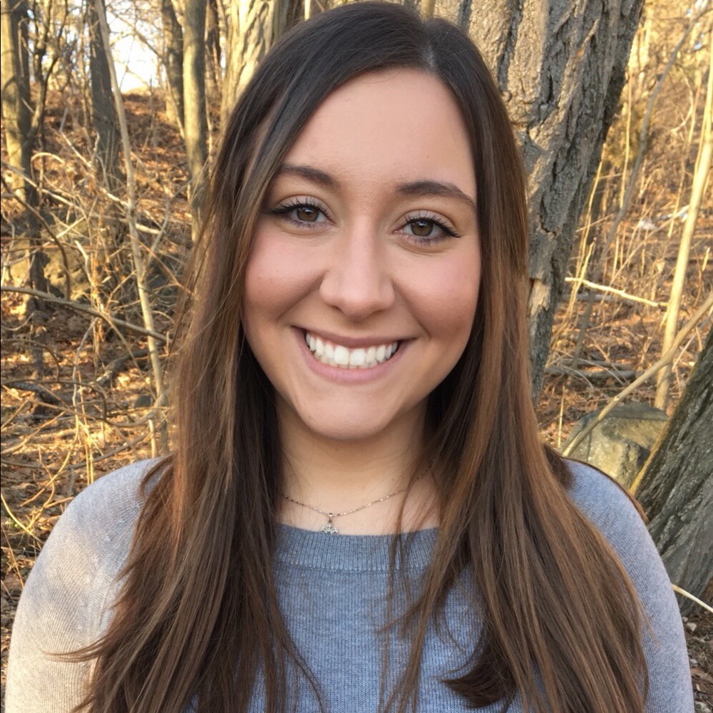 Meet your Posher, Emily